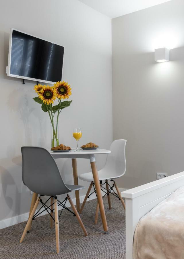 Apartments Sw. Wawrzynca 19 A4You Krakow Dış mekan fotoğraf